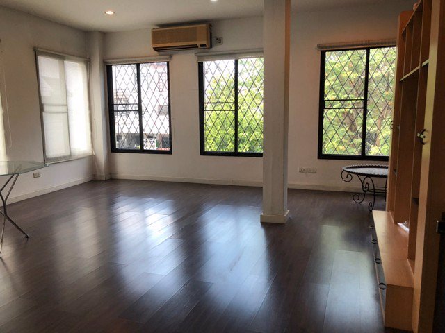 ขาย-ทาวน์เฮ้าส์-ถนนลาดพร้าว-ซนาคนิวาส-3นอน-3น้ำ-ขนาด-36-ตรว