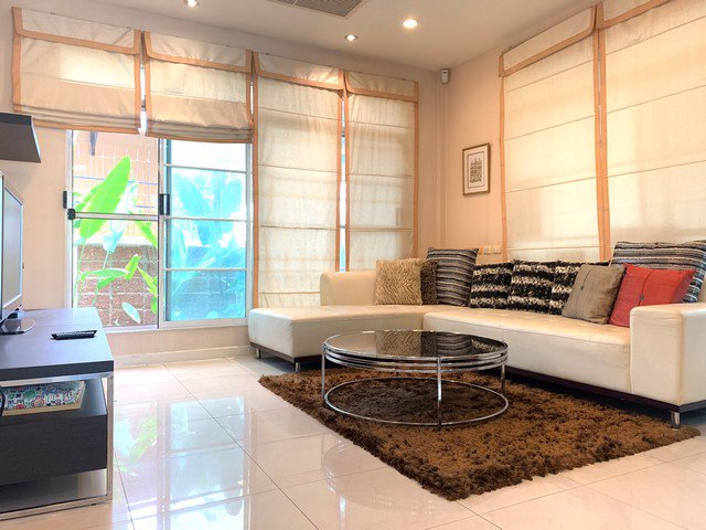 ขายบ้านเดี่ยว-1069ตรว-มมัณฑนา2-พระรามเก้า-วงแหวน-ใกล้-ถศรีนครินทร์-ร่มเกล้า-ตัดใหม่