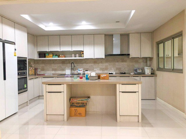 ขาย-ตึกออฟฟิศ-3ชั้น-พร้อมบ้านเดี่ยว-3-ชั้น-ซอย-นาคนิวาส-18-ถนน-ลาดพร้าว-71-เซ็นทรัลอีสวิลล์