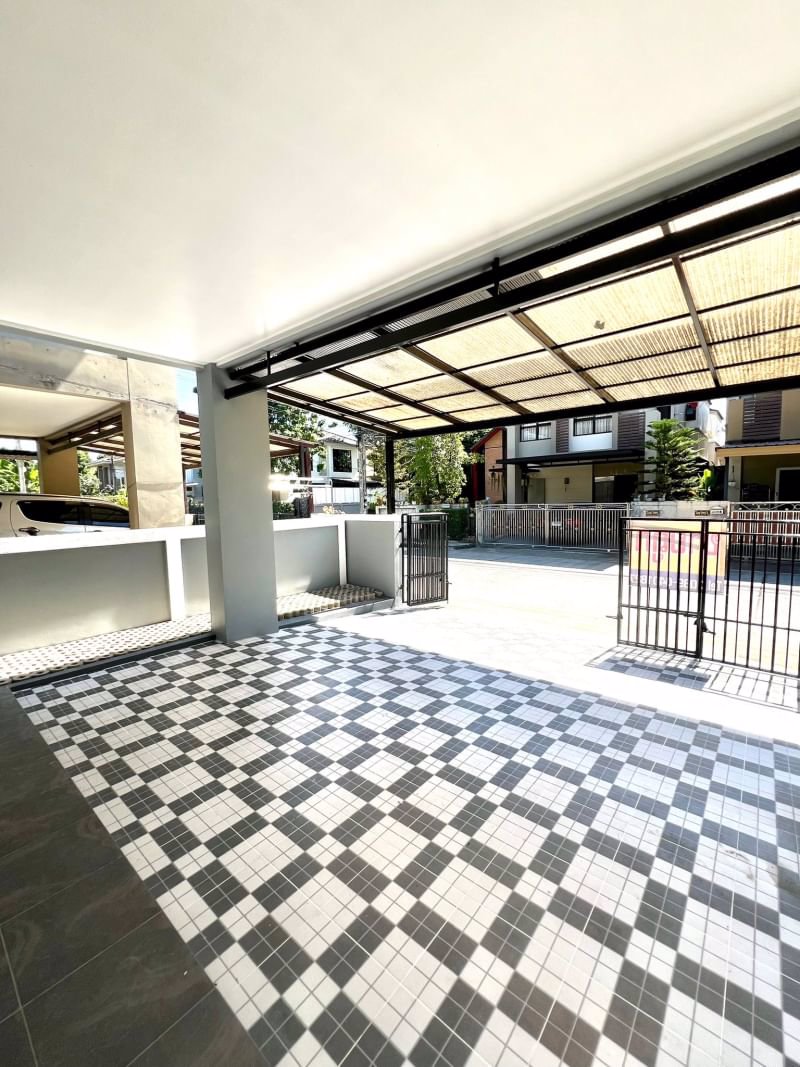 ขายด่วน-บ้านแฝด-สไตล์บ้านเดี่ยว-รีโนเวทใหม่