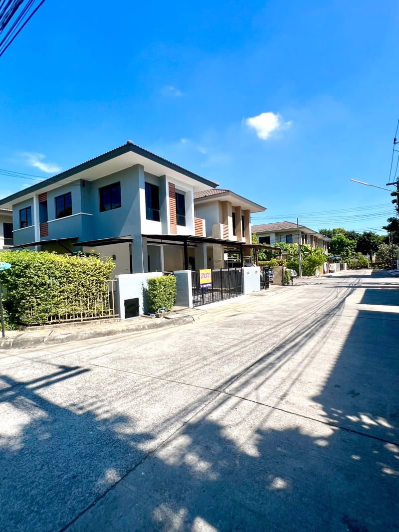 ขายด่วน-บ้านแฝด-สไตล์บ้านเดี่ยว-รีโนเวทใหม่