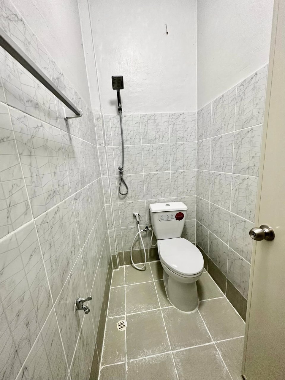 ขายด่วน-ขายถูกสุดในโครงการ-รีโนเวทใหม่ทั้งหลัง-หมู่บ้านอยู่เจริญ