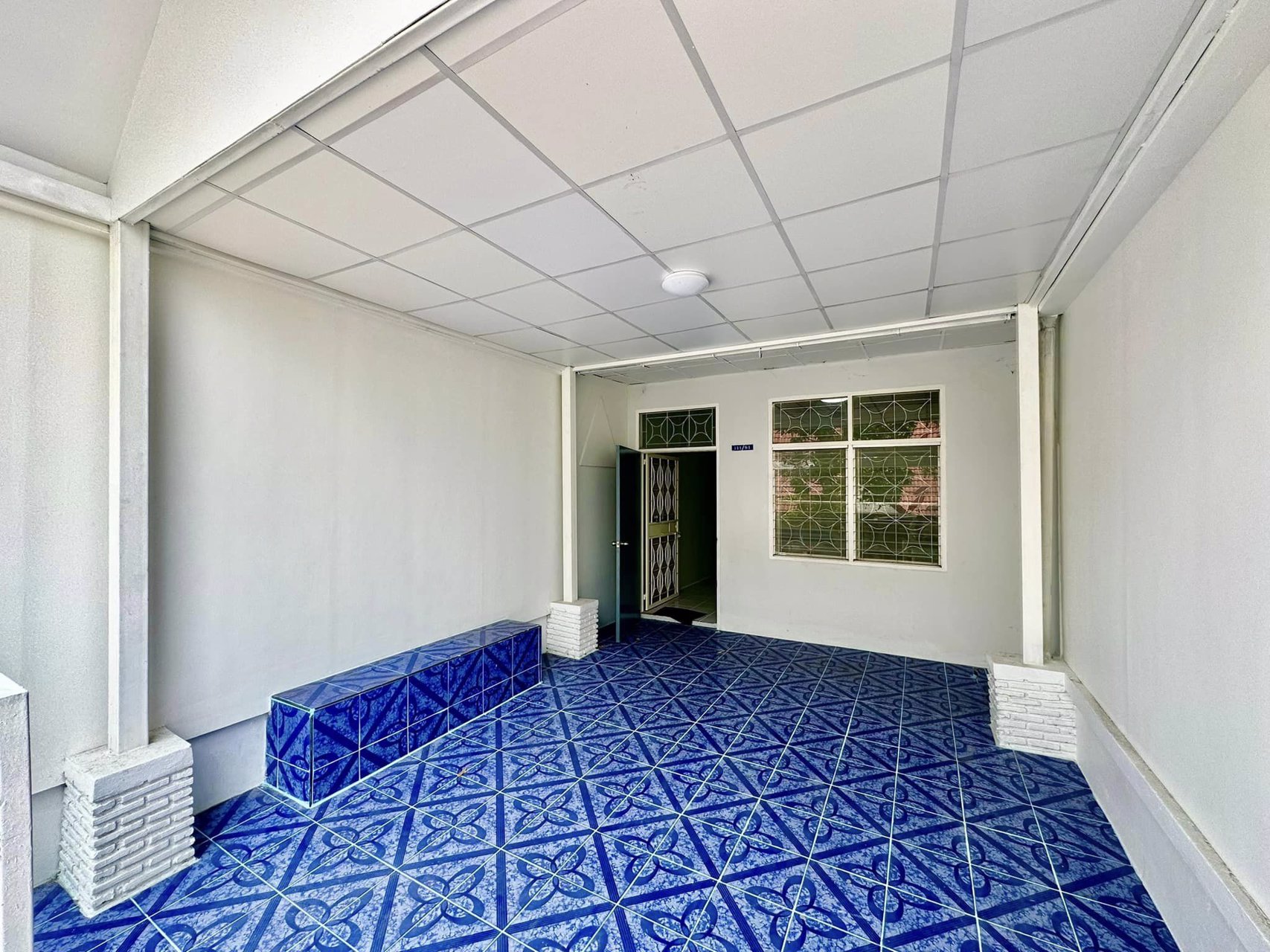 ขายด่วน-ขายถูกสุดในโครงการ-รีโนเวทใหม่ทั้งหลัง-หมู่บ้านอยู่เจริญ