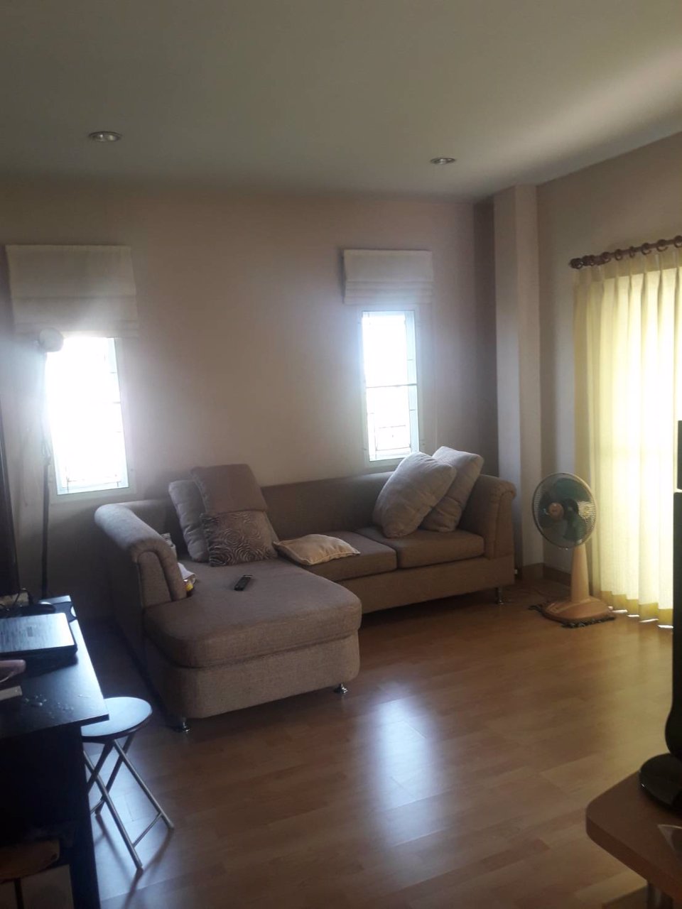 ขาย-มฟ้านันทวัน-ถนนประชาร่วมใจ-ตกแต่งแล้วพร้อมอยู่-สวยงาม