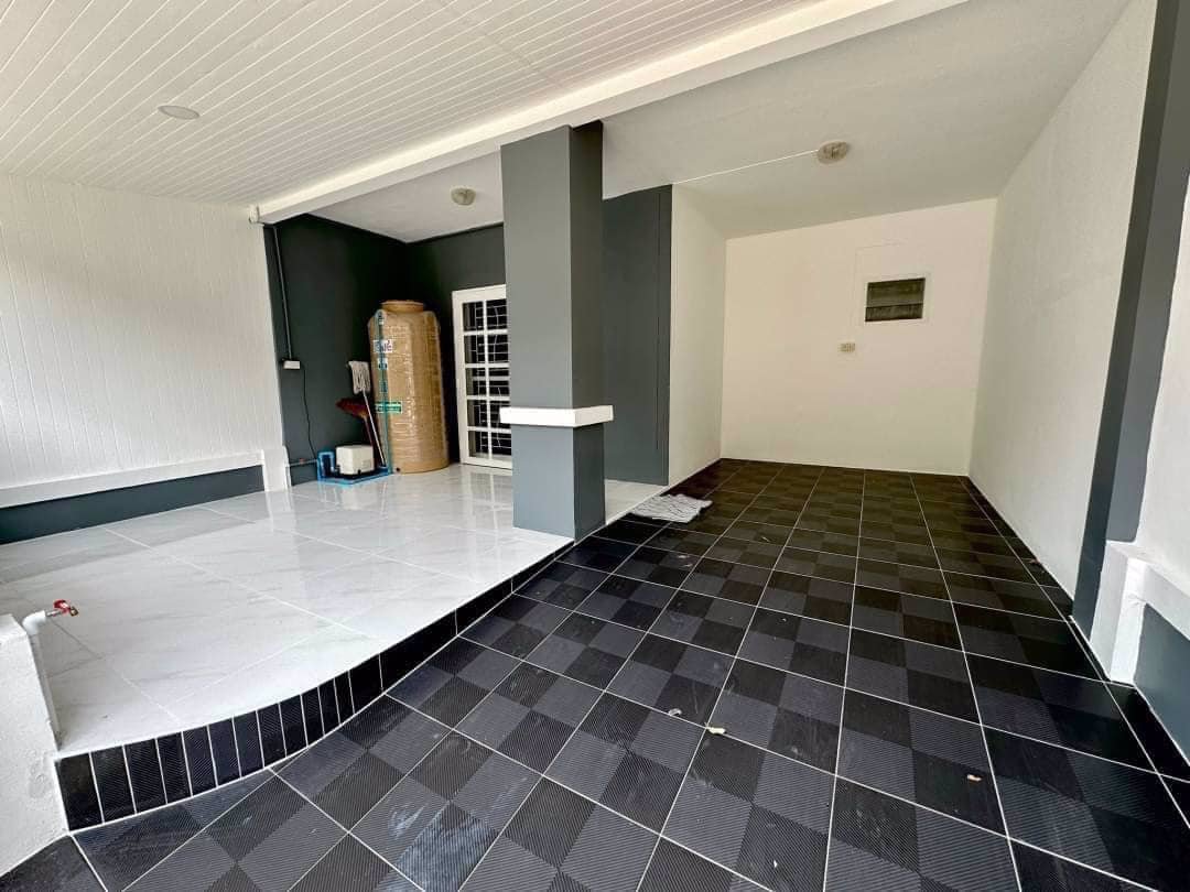 ขายด่วน-ขายถูก-อยู่ต้นโครงการ-รีโนเวทใหม่