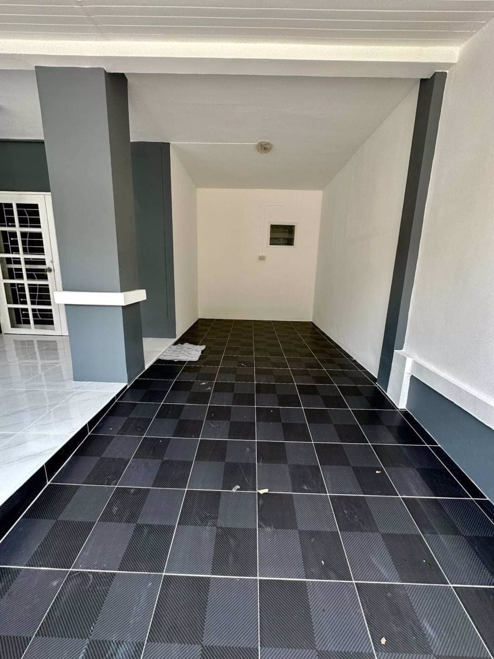 ขายด่วน-ขายถูก-อยู่ต้นโครงการ-รีโนเวทใหม่