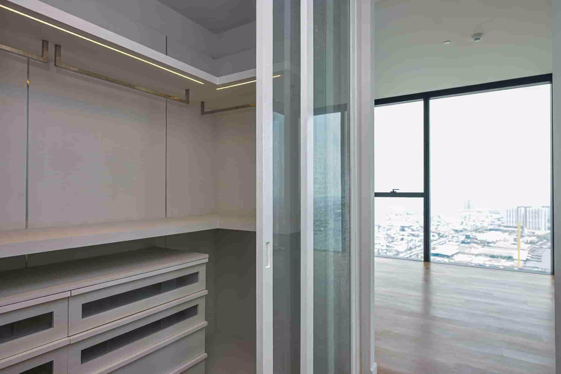 ขายด่วน-ตำแหน่งrare-item-ขนาดใหญ่-ติดริมแม่น้ำเจ้าพระยา-วิวอลังการ180องศา-ขายถูก