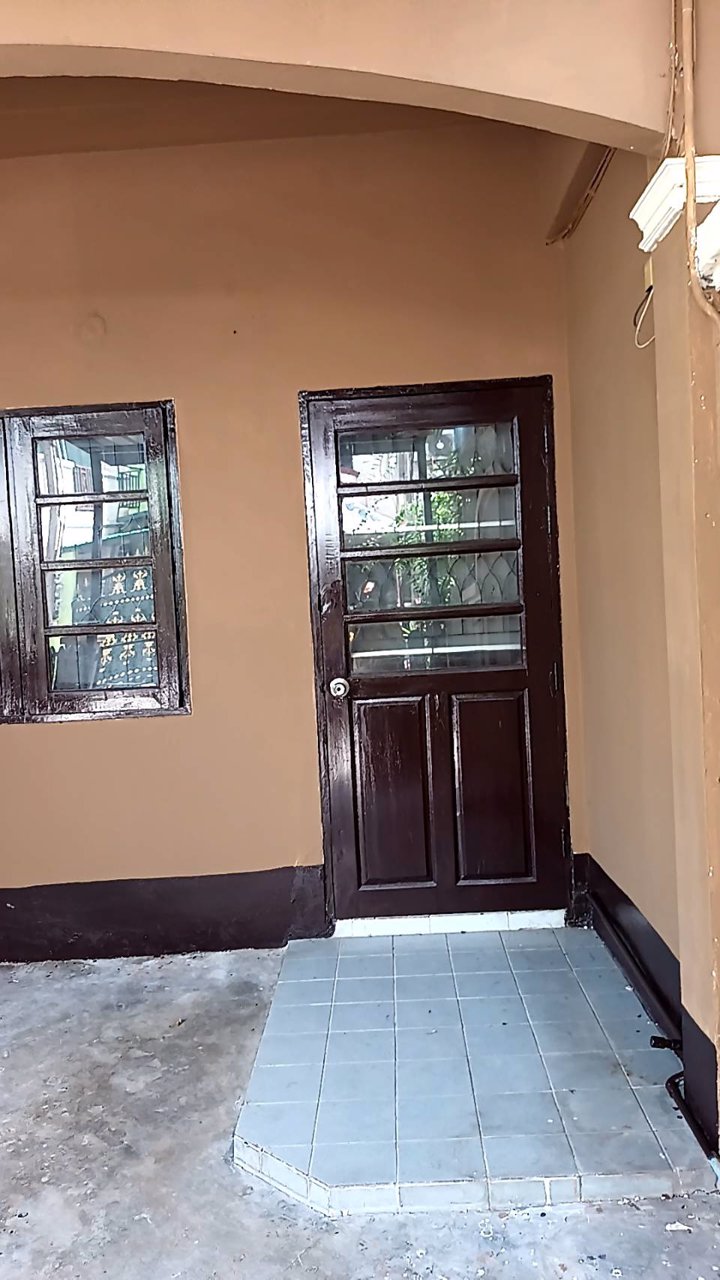 ให้เช่าทาวน์เฮ้าส์-3-ชั้น-4-ห้องนอน-3-ห้องน้ำ-ตบแต่งใหม่ทั้งหลัง-หมู่บ้านพงษ์ศิริชัย-2-ถเพขรเกษม