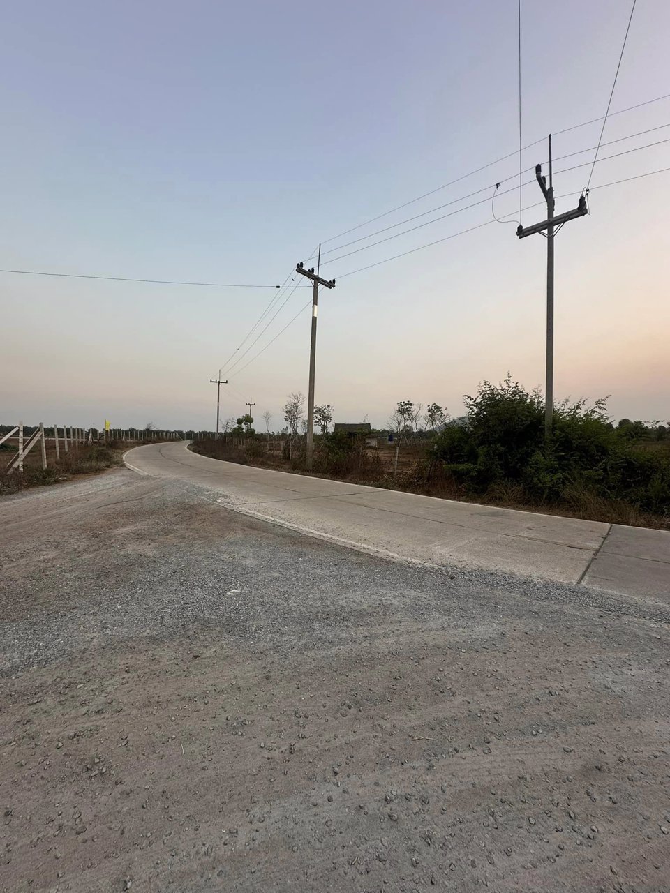 ขายที่ดินโครงการจังหวัดกาญ-อำเภอเลาขวัญ-โฉนดครุฑแดง-วิวเขา-น้ำไฟพร้อม