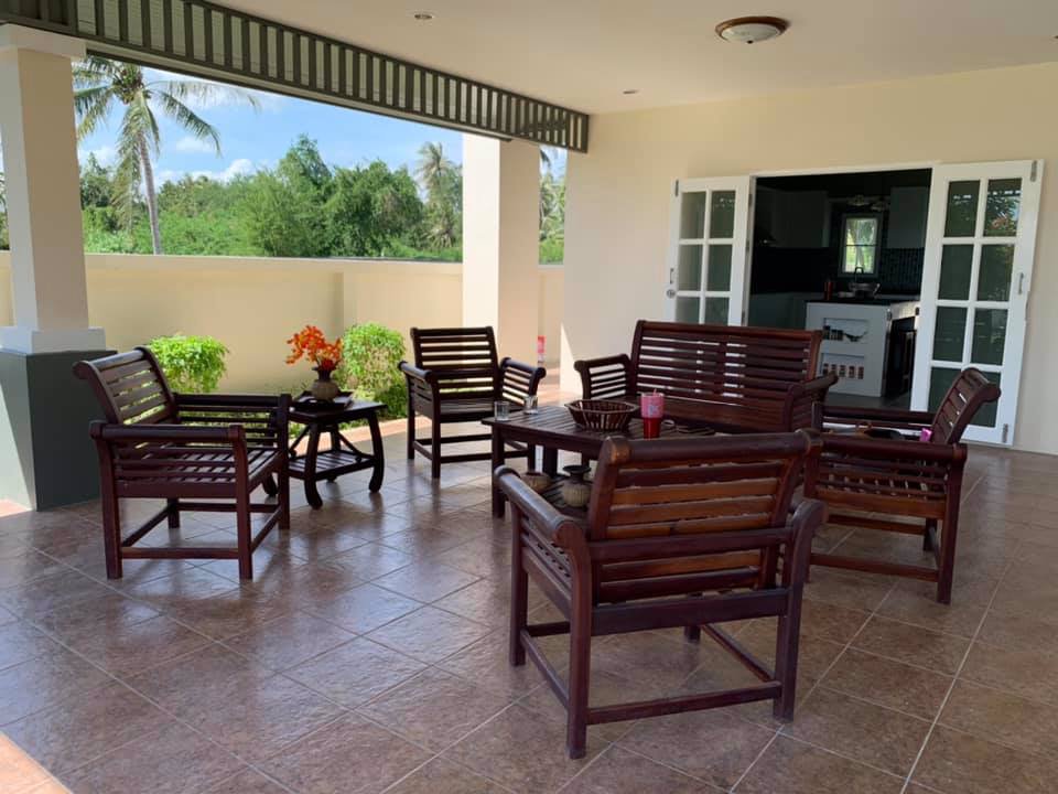 ขายบ้านเดี่ยวพร้อมที่ดิน-วิวสวย-ติดชายทะเล-มีสระว่ายน้ำ