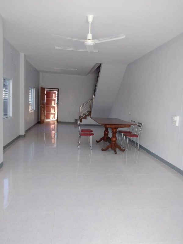 ให้เช่าโฮมออฟฟิศ-กลางเมืองหนองคาย-ทำเลค้าขายหรืออยู่อาศัย