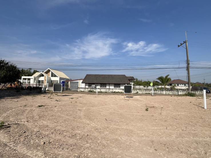 ขายที่ดินถมแล้ว-หมู่บ้าน-ตชดโคกสว่าง-ใกล้ศาลากลางสกลนคร