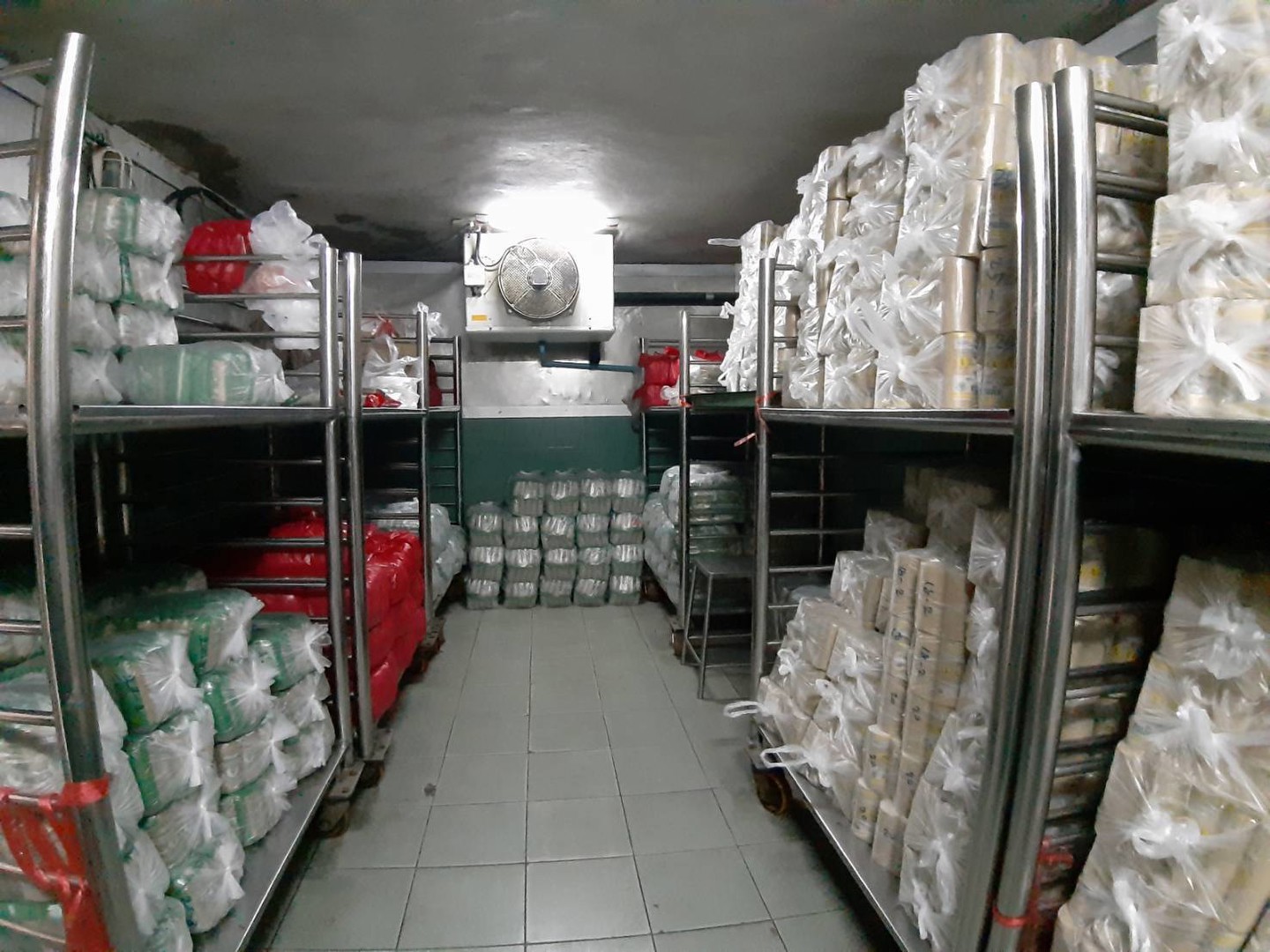 โรงงานพร้อมภัตตาคาร-น่าลงทุนมาก-ติดถสายเอเชีย-อำเภอโกรกพระ-นครสวรรค์