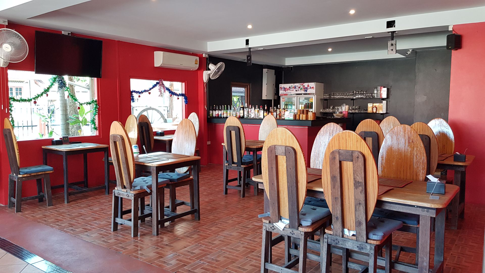 เซ้งร้านหรูขนาดใหญ่-ราคาพิเศษ