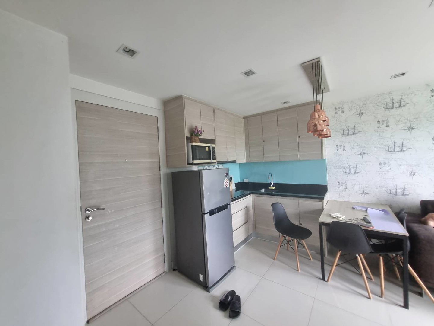 คอนโดหรู-ใกล้ชายทะเล-2ห้องนอน-2ห้องน้ำ-ฟรีเฟอร์แต่งครวิวสวย-พัทยานาจอมเทียน-nice-condo-for-sale