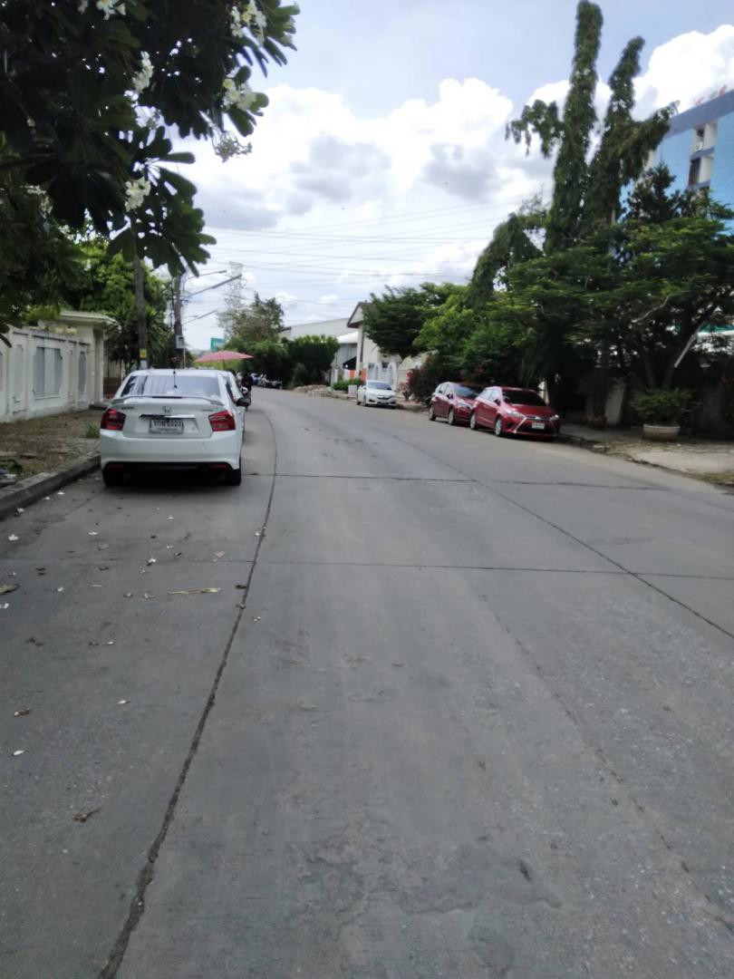 selling-single-house-private-pool-and-nice-vintage-pattanakarn-ขายบ้านเดี่ยวหรูมีสระว่ายน้ำ-พัฒนาการ