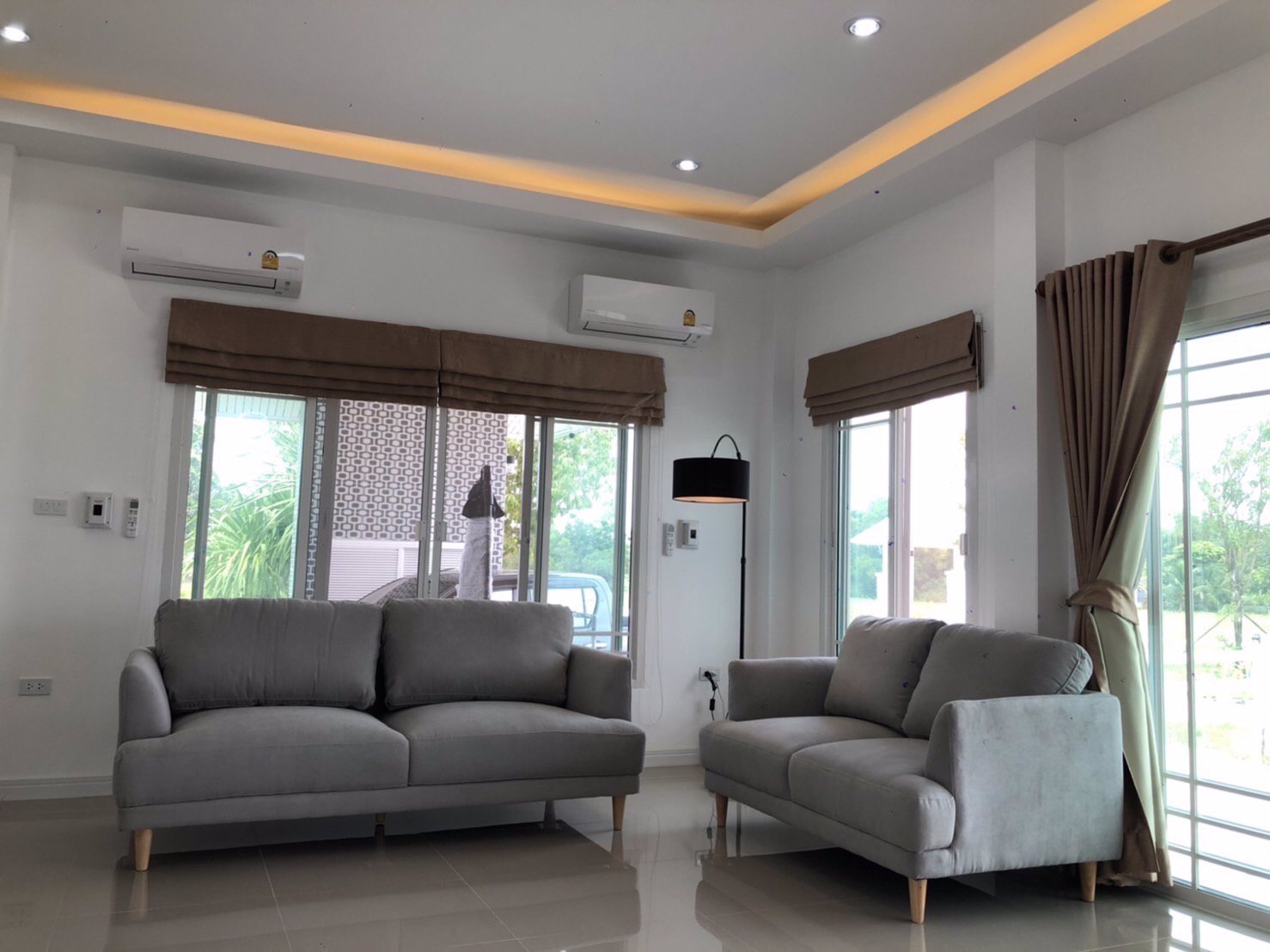 ขายบ้านพร้อมที่ดิน-เครื่องใช้ไฟฟ้าครบ-เฟอร์นิเจอร์ครบ-หิ้วกระเป๋าเข้าอยู่ได้เลย