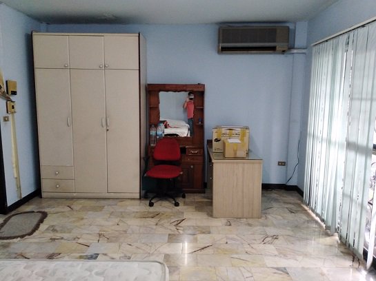 ขายด่วน-ทาวน์เฮ้าส์-3-ชั้น-ซอยพหลโยธิน-35-แยก-15-ใกล้-bts-รัชโยธิน