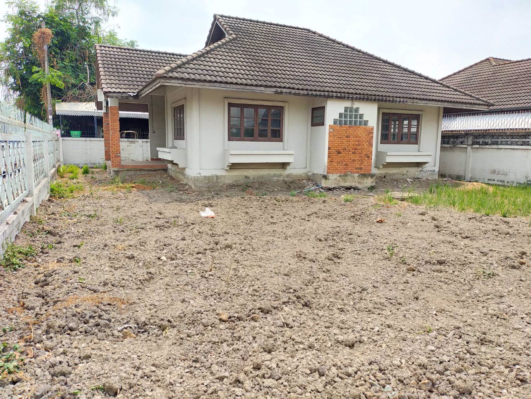 ขายบ้านพร้อมที่ดิน-123-ตรว-ม-ประชานิเวศน์-4-แปลงสวยหัวมุม