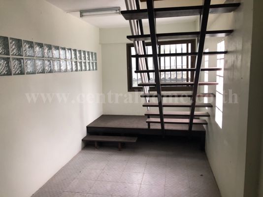 ขายอาคารพาณิชย์-3-ชั้น-ถนนเสรีไทย-77