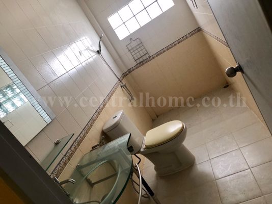 ขายอาคารพาณิชย์-3-ชั้น-ถนนเสรีไทย-77