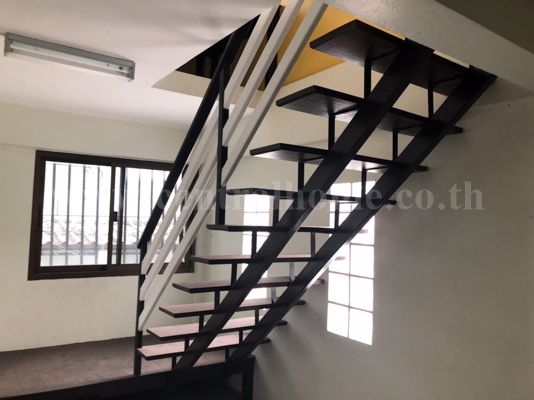 ขายอาคารพาณิชย์-3-ชั้น-ถนนเสรีไทย-77