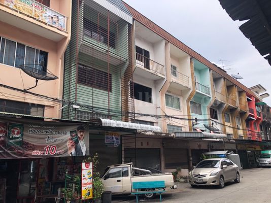 ขายอาคารพาณิชย์-3-ชั้น-ถนนเสรีไทย-77