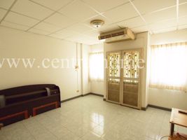 ทาวน์เฮ้าส์-3-ชั้น-หมู่บ้าน-เอกนคร-วัชรพล