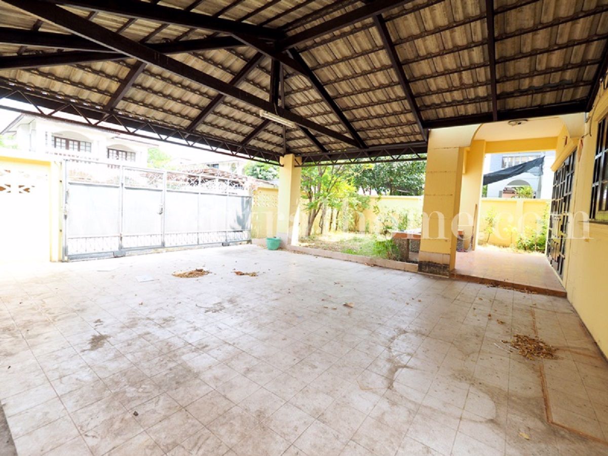 บ้านเดี่ยว-หมู่บ้าน-ช-รุ่งเรือง-6-บางบัวทอง