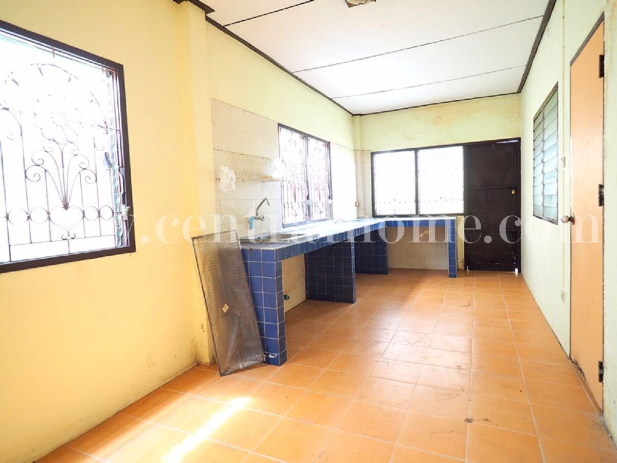 บ้านเดี่ยว-หมู่บ้าน-ช-รุ่งเรือง-6-บางบัวทอง