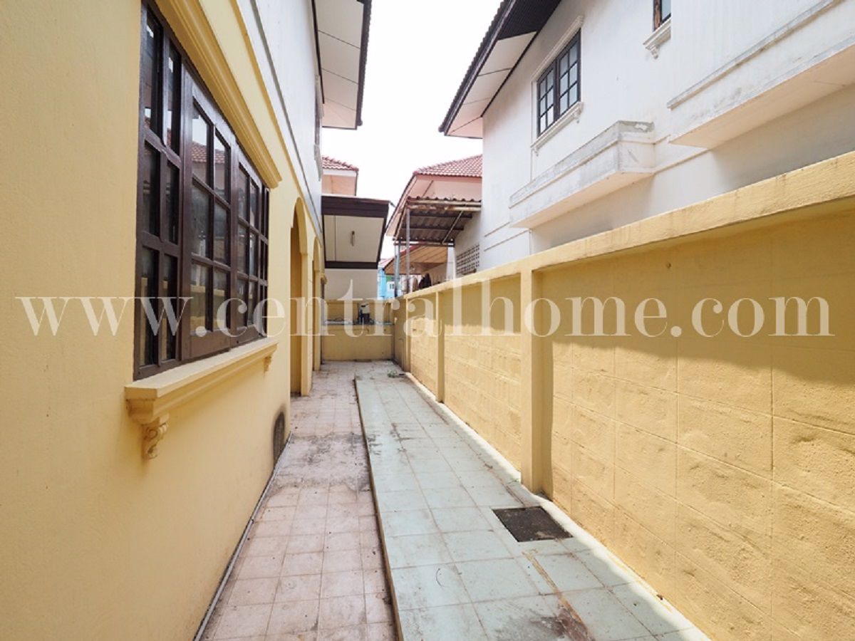 บ้านเดี่ยว-หมู่บ้าน-ช-รุ่งเรือง-6-บางบัวทอง