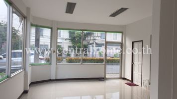 ทาวน์เฮ้าส์-ชมฟ้า-รังสิต-คลองสอง