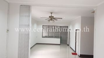 ทาวน์เฮ้าส์-ชมฟ้า-รังสิต-คลองสอง