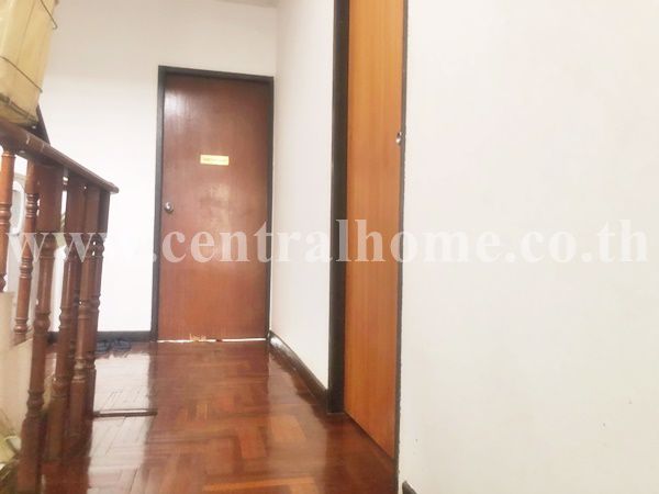 ขายทาวน์เฮ้าส์-หมู่บ้าน-ยิ่งโอฬาร-ซอย-วิภาวดี-43