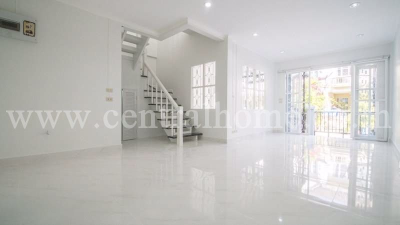 ทาวน์​เฮ้าส์​ชัยพฤกษ์​-บุศรินทร์​-ลำลูกกา​คลอง2-​-ตกแต่งใหม่​-ใกล้รถไฟฟ้าฯ