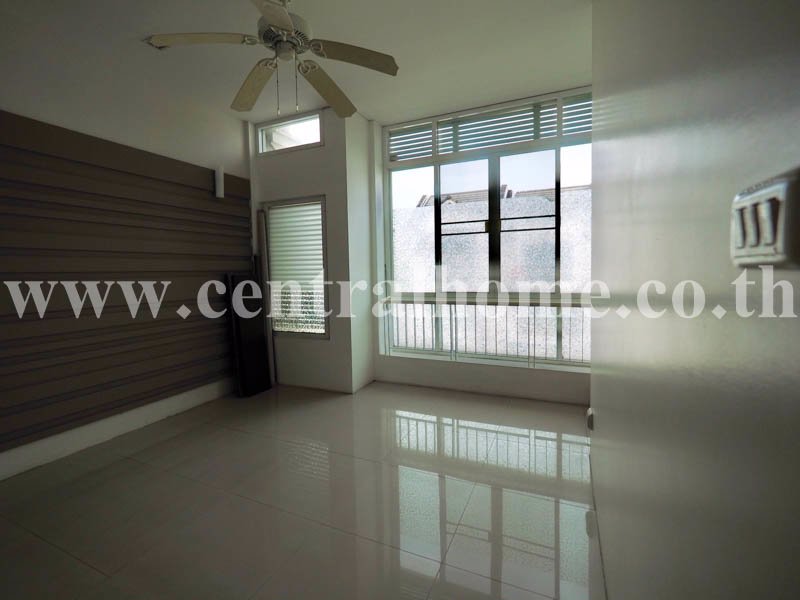 ขายทาวน์โฮม-เดอะเทอเรส-ติวานนท์-3