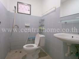 ขายทาวน์เฮ้าส์-บัวทอง-คลองถนน-หน้าบ้านติดสวนสาธารณะ