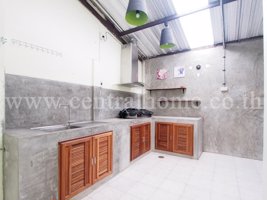 ขายทาวน์เฮ้าส์-บัวทอง-คลองถนน-หน้าบ้านติดสวนสาธารณะ