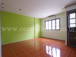 ขายทาวน์เฮ้าส์-บัวทอง-คลองถนน-หน้าบ้านติดสวนสาธารณะ