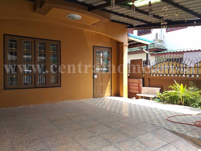 ทาวน์เฮ้าส์-หมู่บ้าน-ลัดดาวิลล์-1-2-บางกรวย-ไทรน้อย-หลังมุม