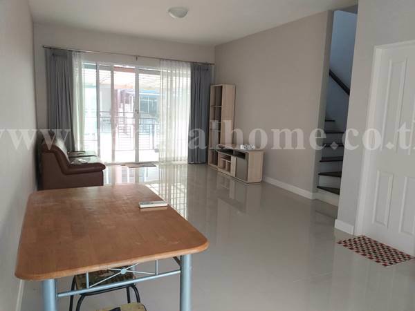 ทาวน์โฮม-หมู่บ้าน-ทาวน์-อเวนิว-ซิกซ์ตี้-วิภาวดี-60-ใกล้รถไฟฟ้า