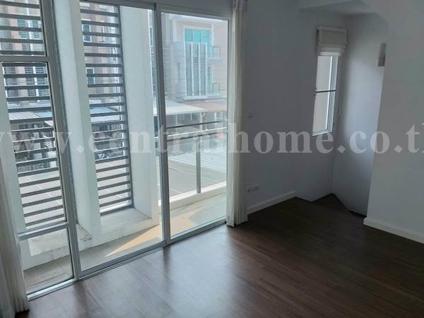 ทาวน์โฮม-หมู่บ้าน-ทาวน์-อเวนิว-ซิกซ์ตี้-วิภาวดี-60-ใกล้รถไฟฟ้า