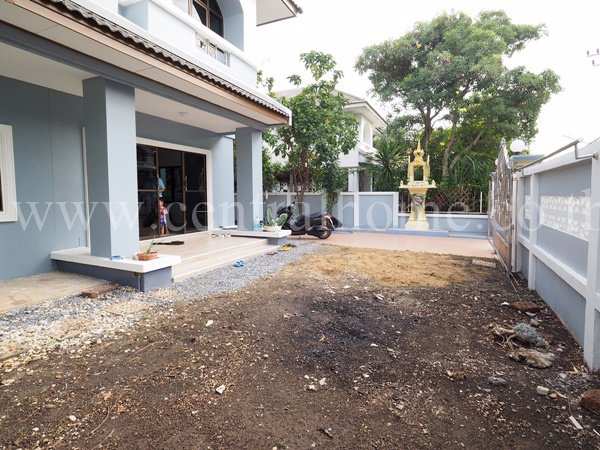 บ้านเดี่ยว-หมู่บ้าน-พาร์ค-วิลเลจ-บางบัวทอง-ถนนลำโพ