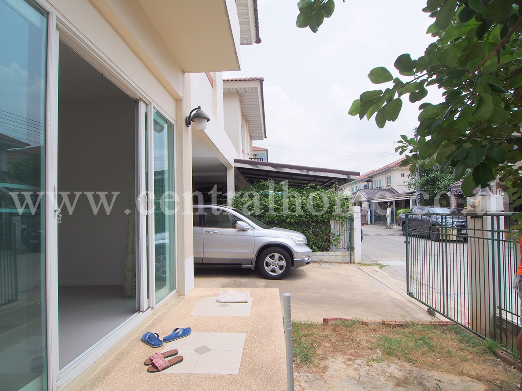 บ้านแฝด-หมู่บ้าน-ศุภาลัยวิลล์-ปทุมสานใน-บ้านสวยพร้อมอยู่