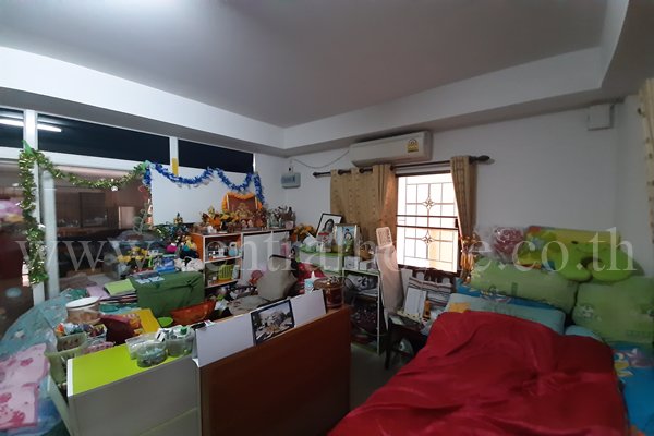 ทาวน์เฮ้าส์-หมู่บ้าน-เจ้าพระยา-รัตนาธิเบศร์-บางเลน-ซอย-4-หลังมุม