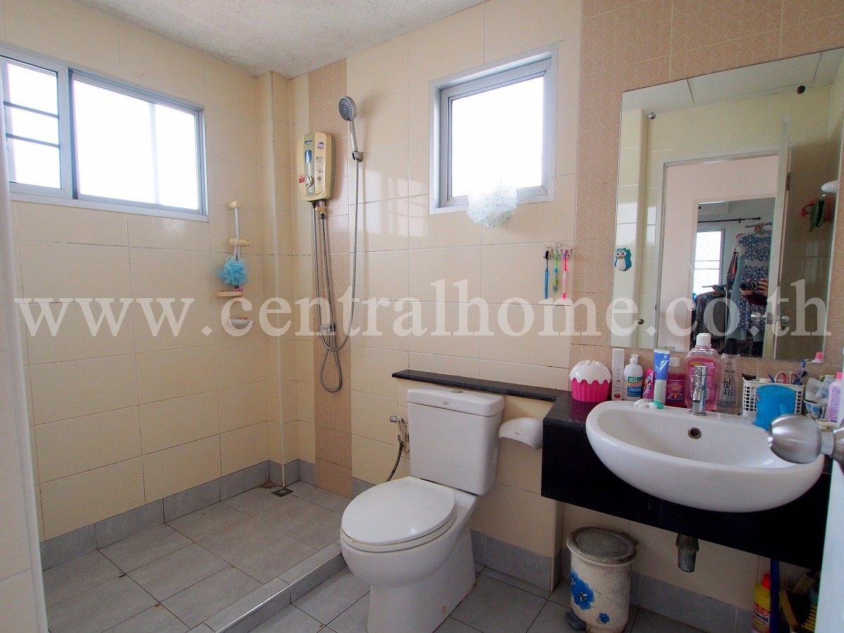 บ้านเดี่ยว-เนเบอร์โฮม-สุขาภิบาล-5-มีห้องนอนผู้สูงอายุ-ถูกที่สุด