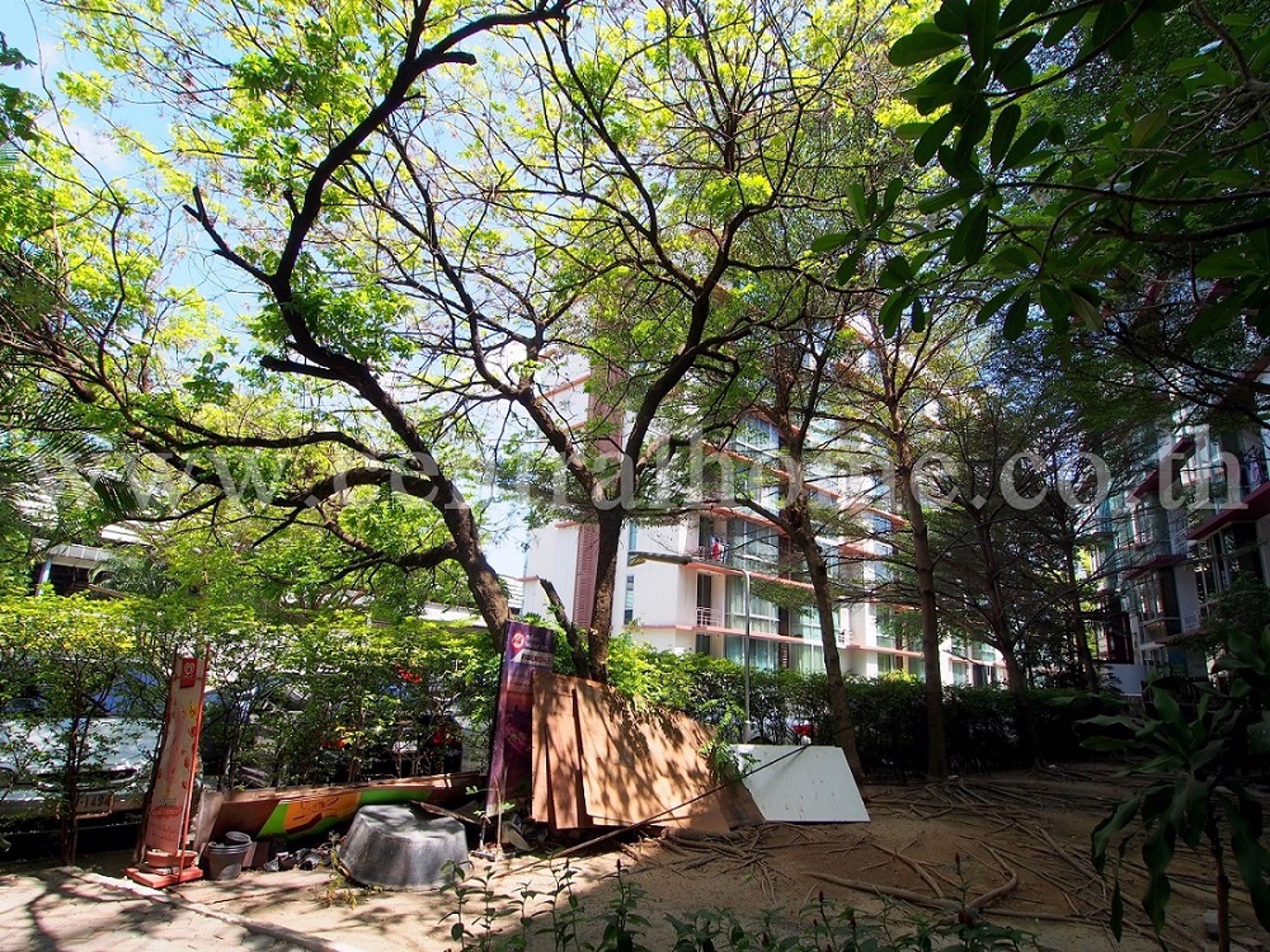 คอนโด-ดิไอริส-พระราม9-ศรีนครินทร์-ราคาถูกที่สุด