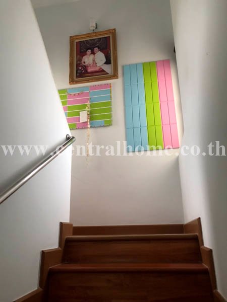 ขายบ้านแฝด-426-ตรว-หมู่บ้าน-ลภาวัน-19-รัตนาธิเบศร์-ราชพฤกษ์