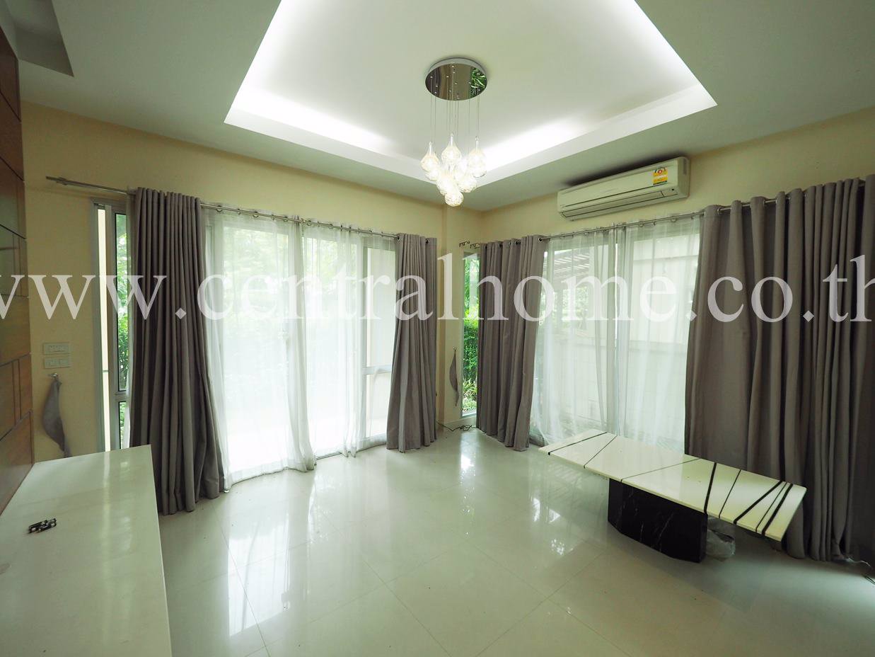 บ้านเดี่ยว-ไลฟ์-บางกอก-บูเลอวาร์ด-รัชวิภา-หน้าบ้านไม่ชนใคร