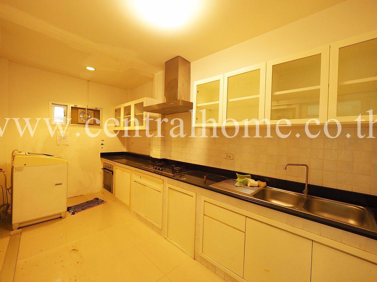 บ้านเดี่ยว-ไลฟ์-บางกอก-บูเลอวาร์ด-รัชวิภา-หน้าบ้านไม่ชนใคร